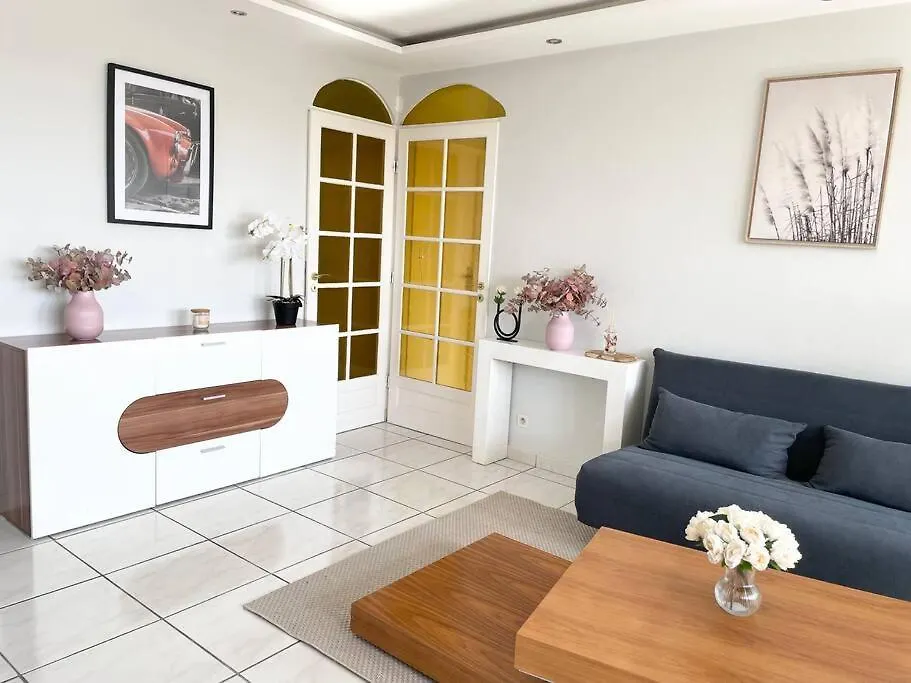 Spacieux&Agreable Appartement +Balcon Et Parking Villeurbanne
